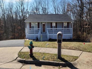 135 HILL VALLEY DRIVE , WINCHESTER, VA 22602