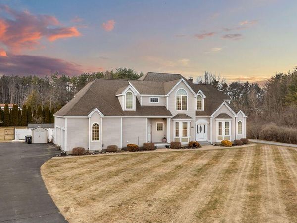 16 Ocean Greens Drive, Saco, ME 04072