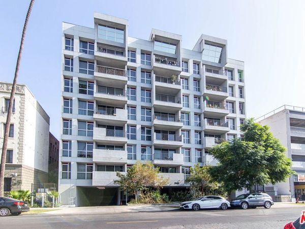 540 S Kenmore Avenue, Unit 303, Los Angeles, CA 90020