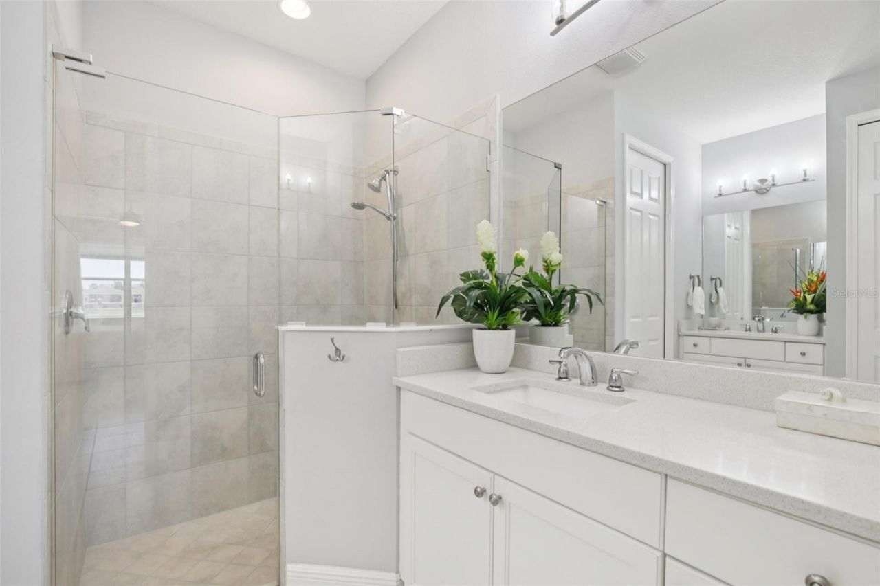 2946 Trustee Avenue , Sarasota, FL 34243 Photo