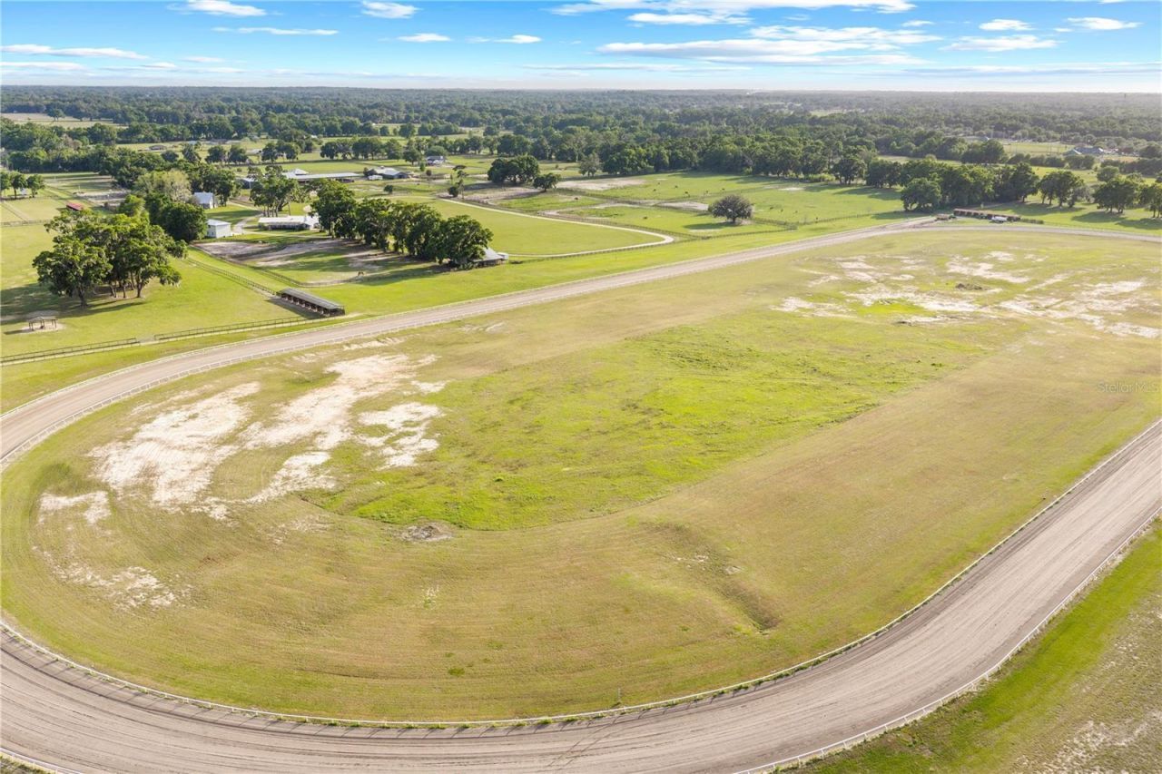 1345-2 NE 155 Place, Citra, FL 32113 Photo