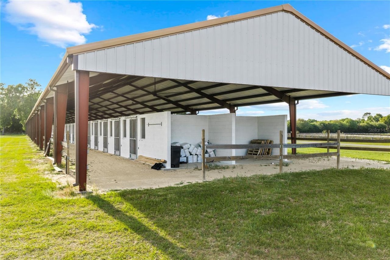 1345-2 NE 155 Place, Citra, FL 32113 Photo