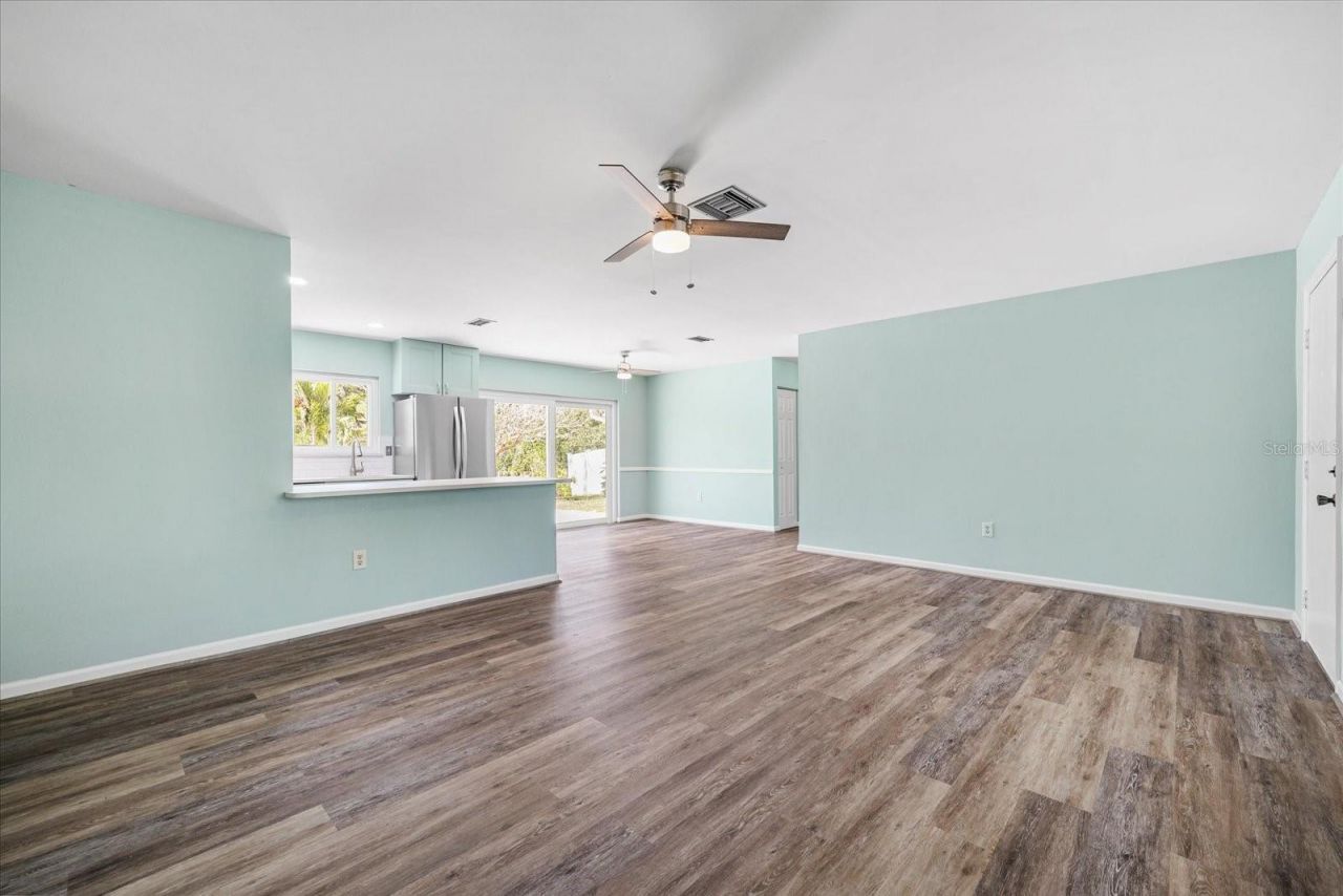 5730 16th Lane Ne, Saint Petersburg, FL 33703 Photo