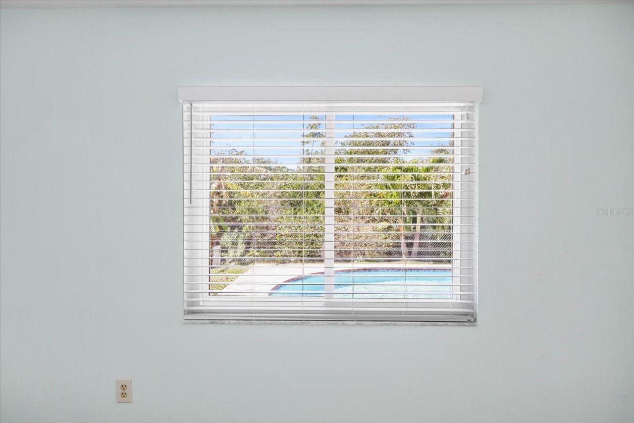 5730 16th Lane Ne, Saint Petersburg, FL 33703 Photo