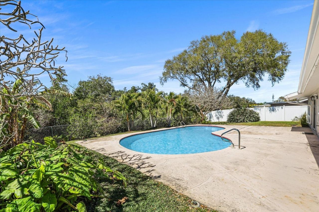 5730 16th Lane Ne, Saint Petersburg, FL 33703 Photo