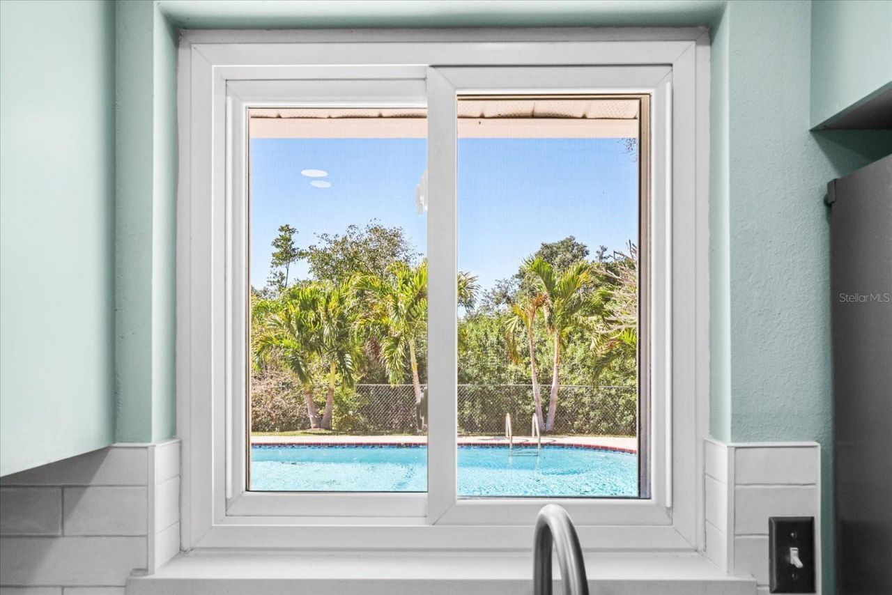 5730 16th Lane Ne, Saint Petersburg, FL 33703 Photo