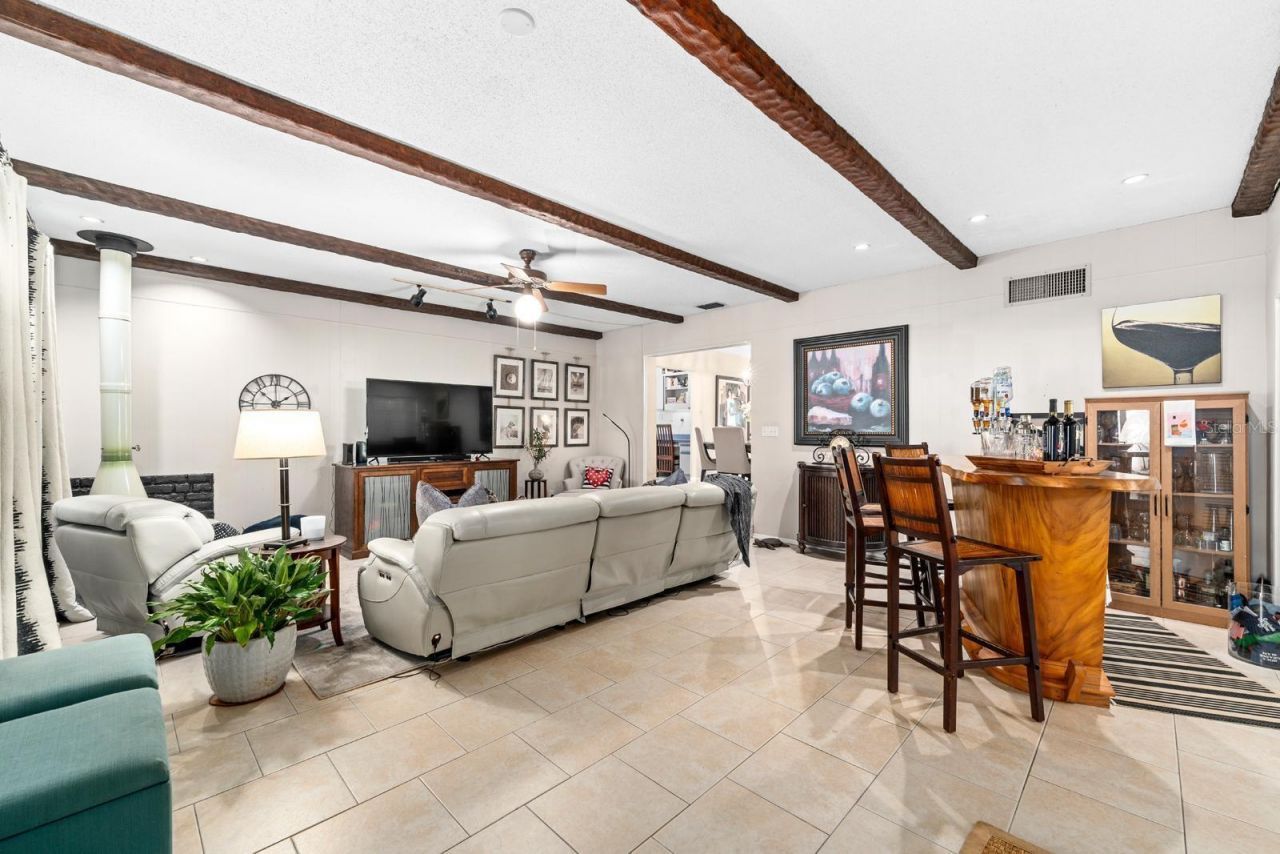 4606 S Esperanza Avenue, Tampa, FL 33611 Photo