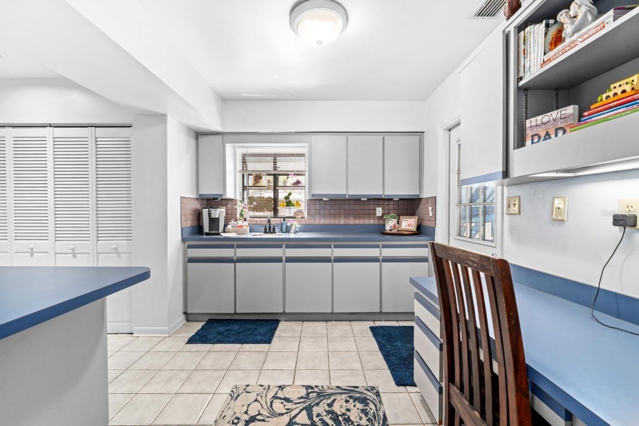 4606 S Esperanza Avenue, Tampa, FL 33611 Photo