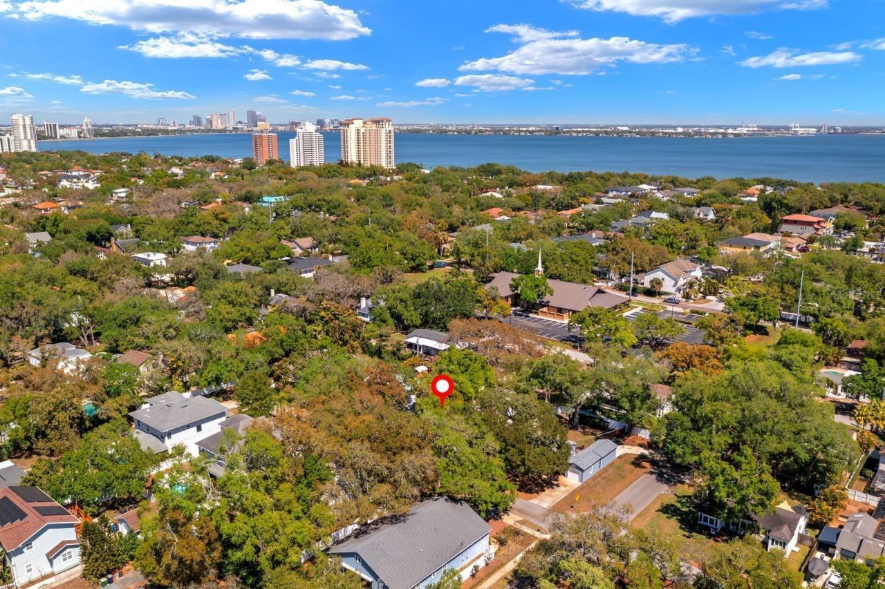 4606 S Esperanza Avenue, Tampa, FL 33611 Photo