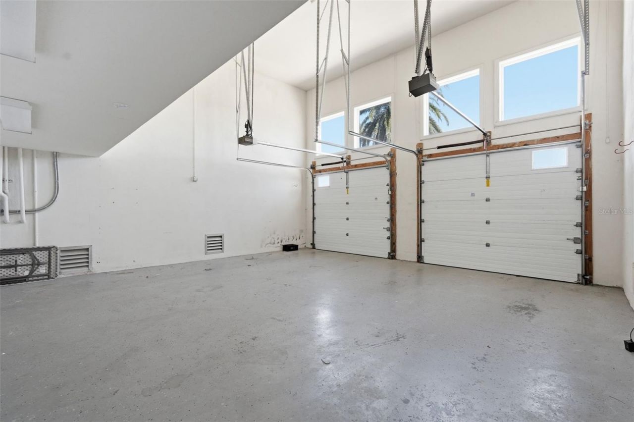 42 Midway Island, Clearwater, FL 33767 Photo