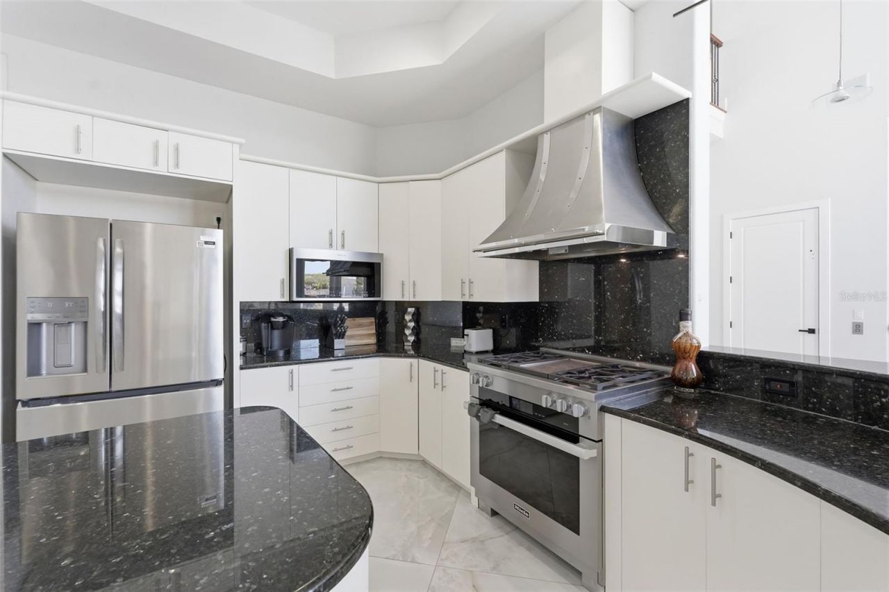 42 Midway Island, Clearwater, FL 33767 Photo