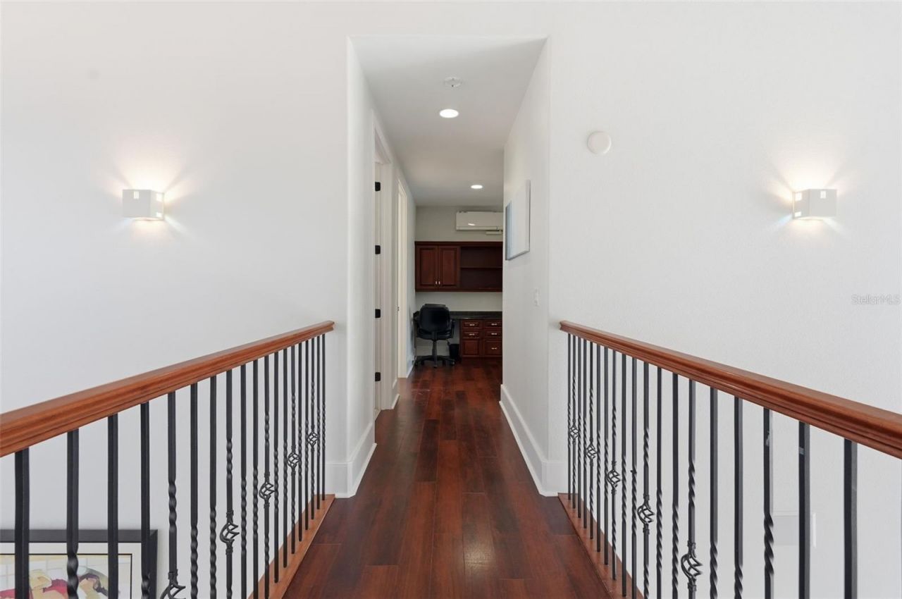 42 Midway Island, Clearwater, FL 33767 Photo