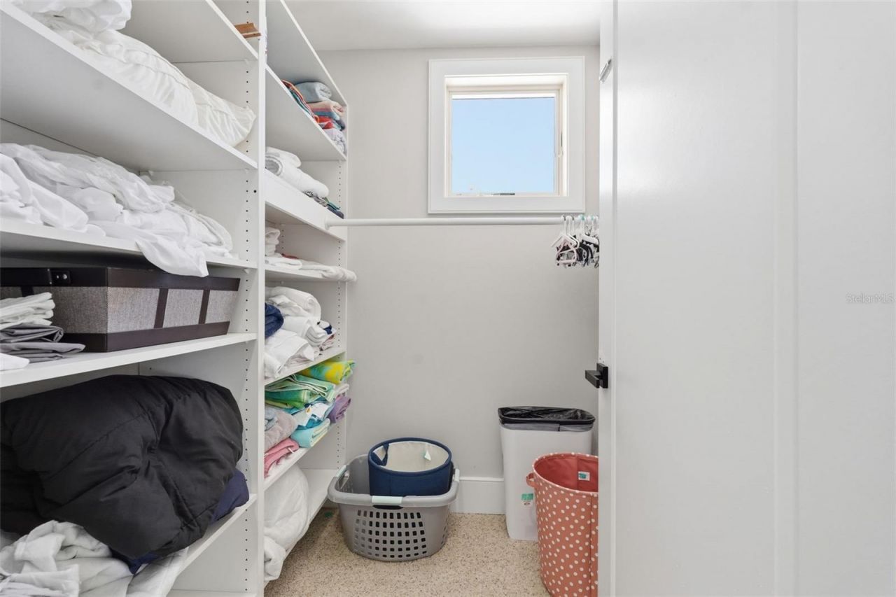 42 Midway Island, Clearwater, FL 33767 Photo