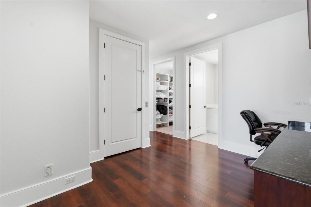 42 Midway Island, Clearwater, FL 33767 Photo