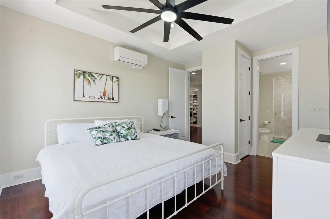 42 Midway Island, Clearwater, FL 33767 Photo