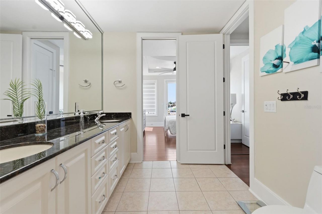 42 Midway Island, Clearwater, FL 33767 Photo