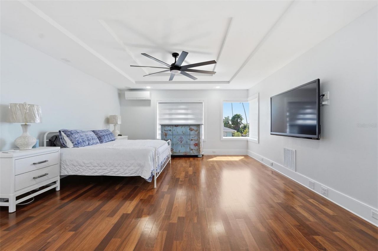 42 Midway Island, Clearwater, FL 33767 Photo