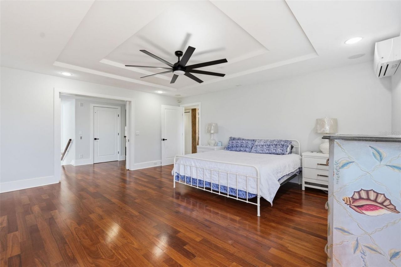 42 Midway Island, Clearwater, FL 33767 Photo