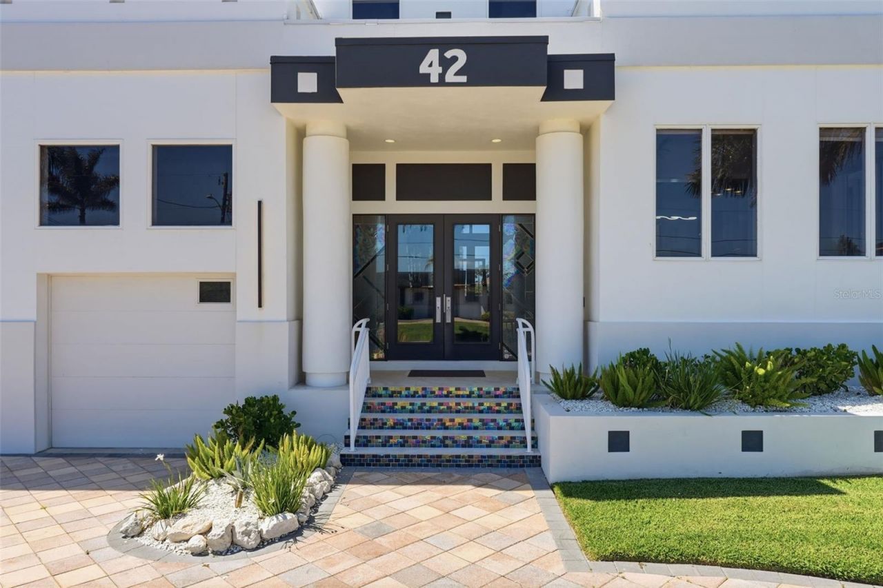 42 Midway Island, Clearwater, FL 33767 Photo