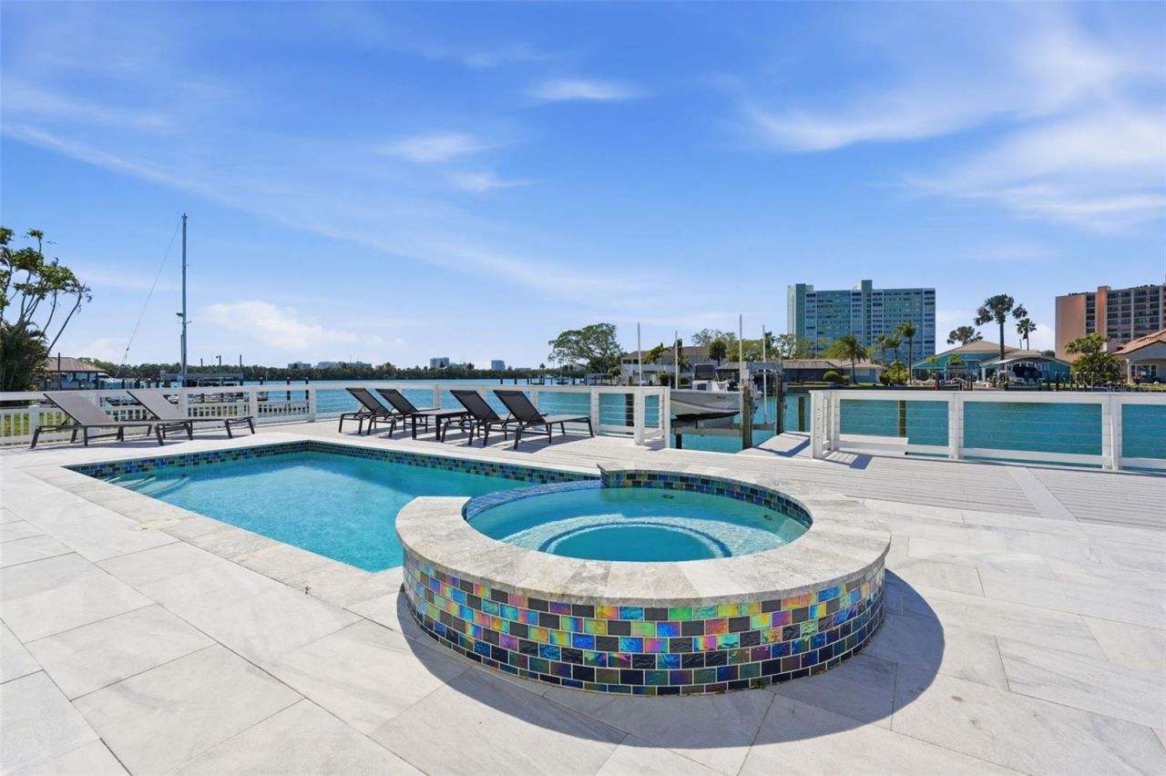 42 Midway Island, Clearwater, FL 33767 Photo