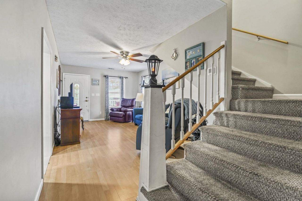 6001-1364 South Kings Hwy. Photo 14