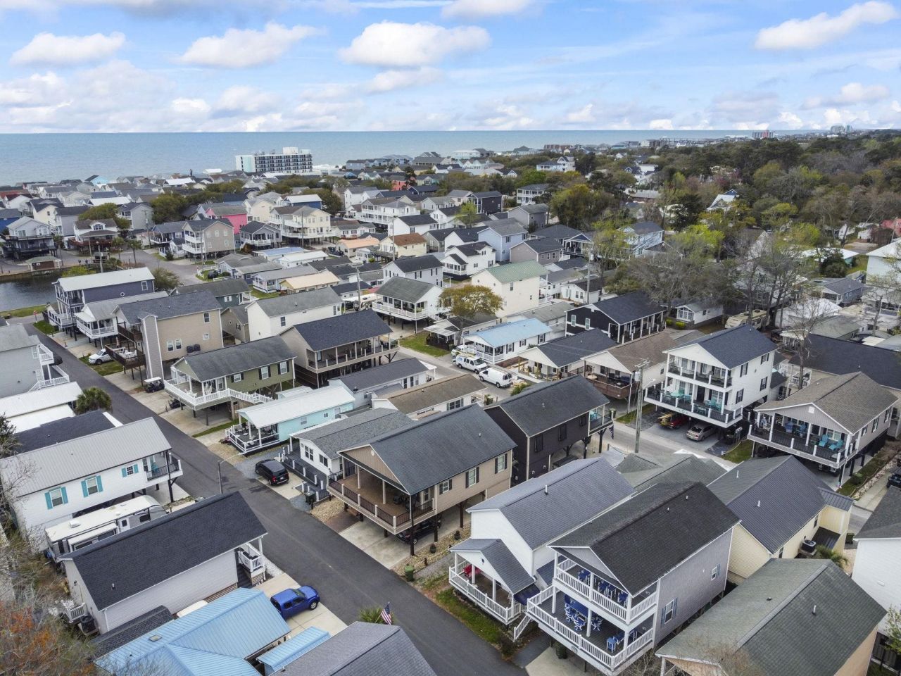 6001-1364 South Kings Hwy. Photo 28