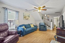 6001-1364 South Kings Hwy. photo 4