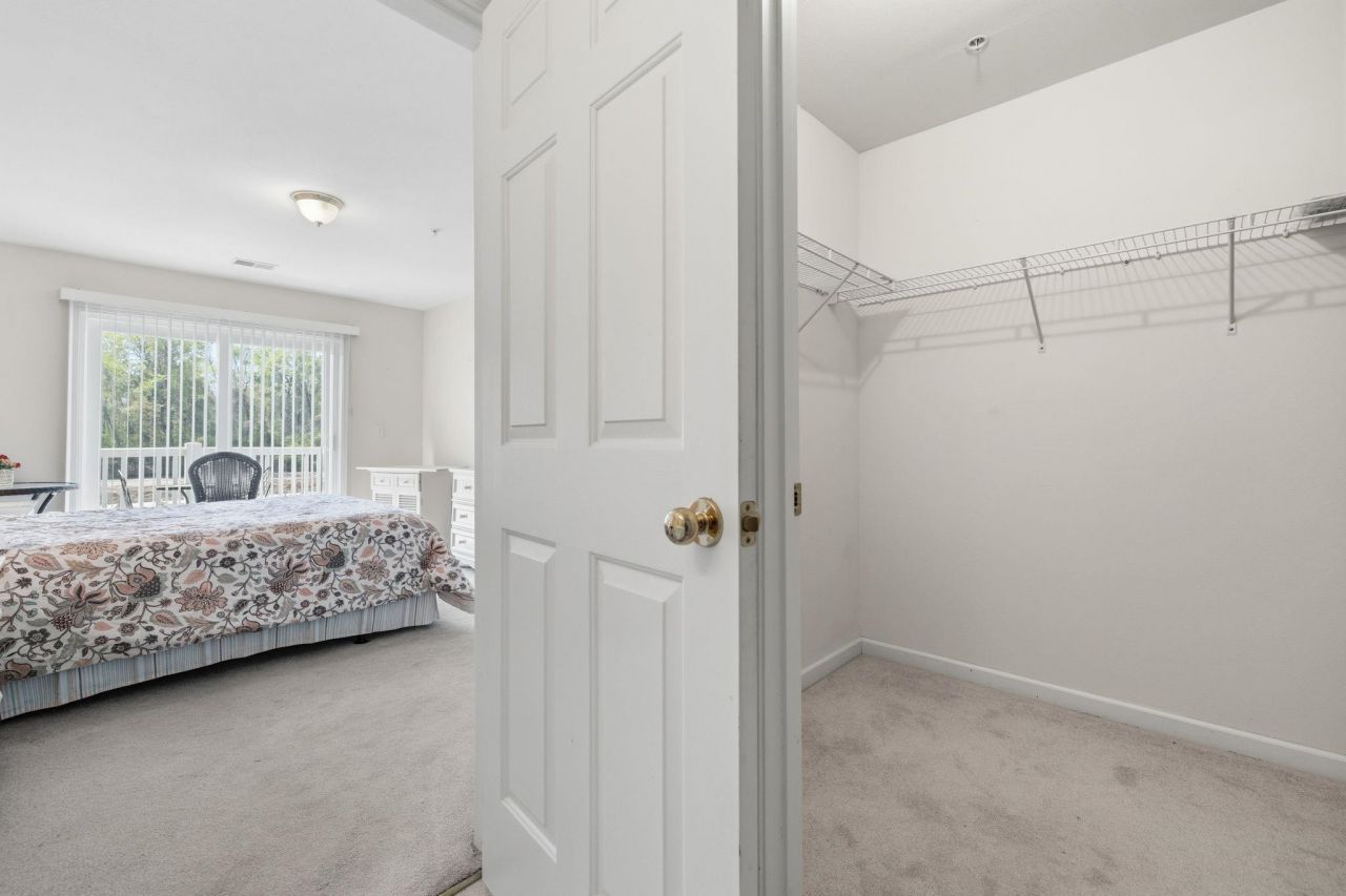 1230 River Oaks Dr.  Photo 22