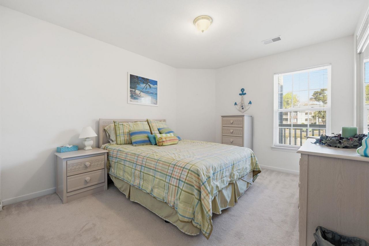 1230 River Oaks Dr.  Photo 7