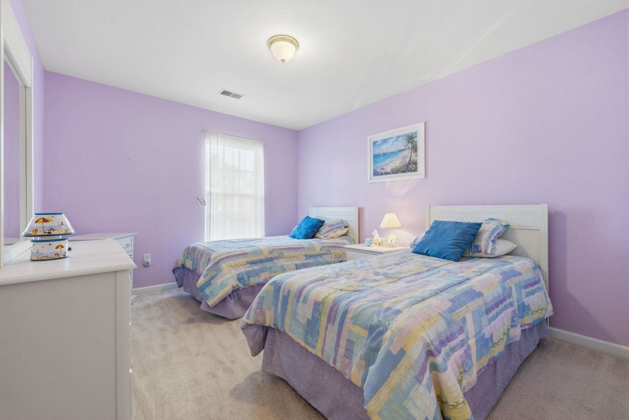 1230 River Oaks Dr.  Photo 8