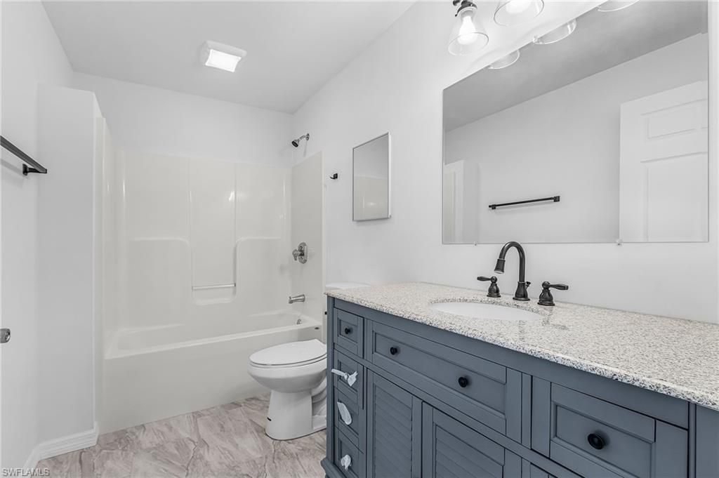 3100 Stringfellow Rd, Unit 4, Saint James City, FL 33956 Photo