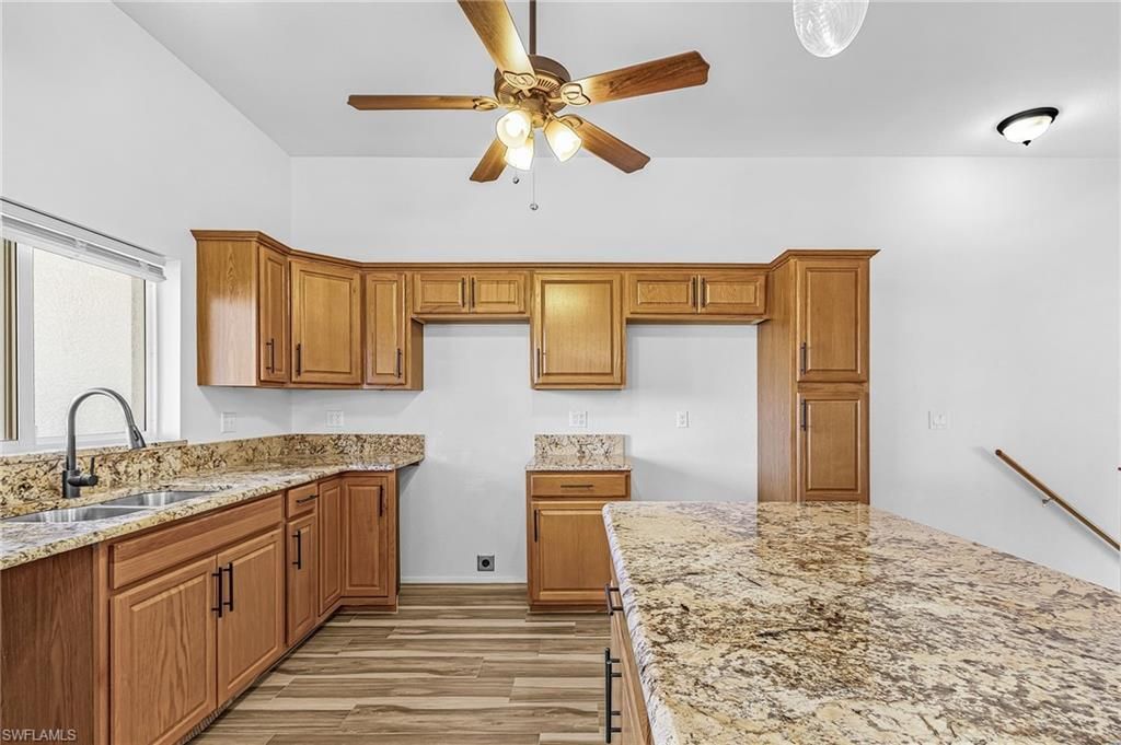 3100 Stringfellow Rd, Unit 4, Saint James City, FL 33956 Photo