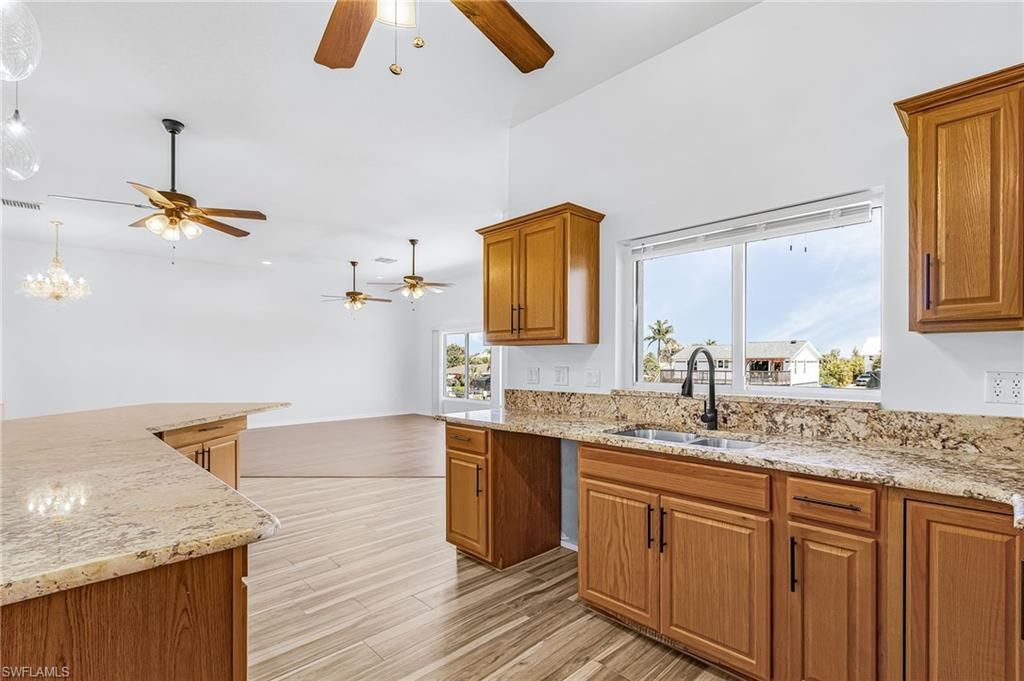 3100 Stringfellow Rd, Unit 4, Saint James City, FL 33956 Photo