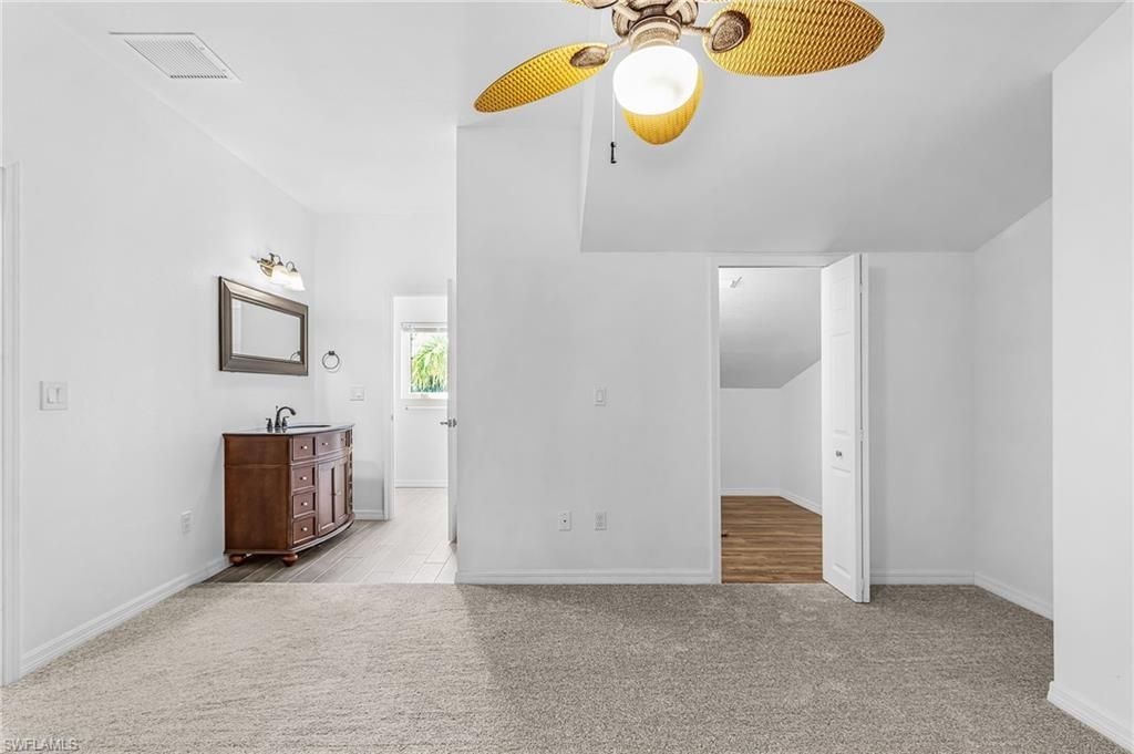 3100 Stringfellow Rd, Unit 4, Saint James City, FL 33956 Photo