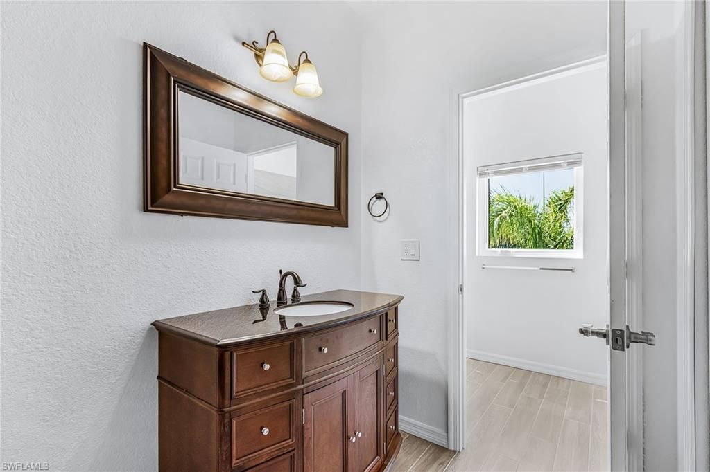 3100 Stringfellow Rd, Unit 4, Saint James City, FL 33956 Photo