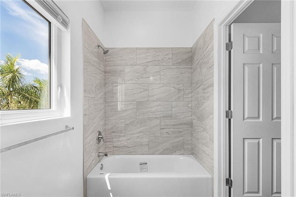 3100 Stringfellow Rd, Unit 4, Saint James City, FL 33956 Photo