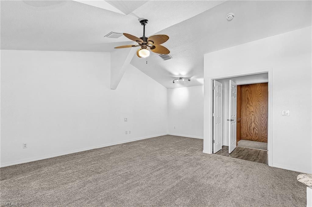 3100 Stringfellow Rd, Unit 4, Saint James City, FL 33956 Photo