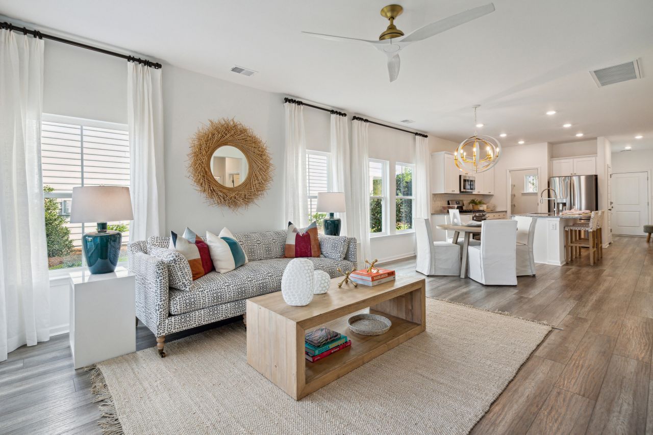 1039 Patagonia Street Photo 5