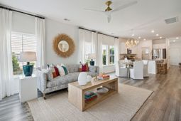 1039 Patagonia Street photo 4