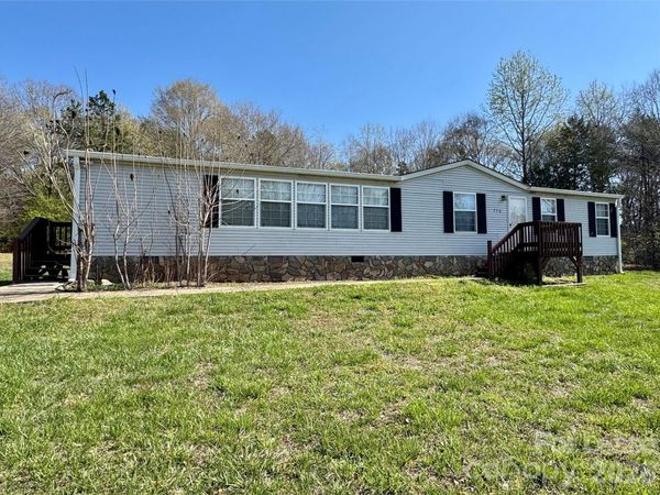 776 Joseph Antoon Circle , Stanley, NC 28164