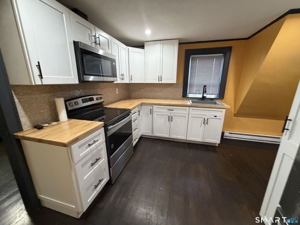 3 Park , Bloomfield, CT 06002