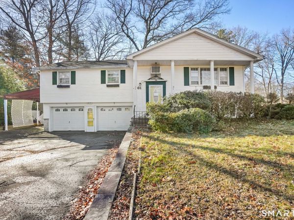 61 Rustic , East Hartford, CT 06118