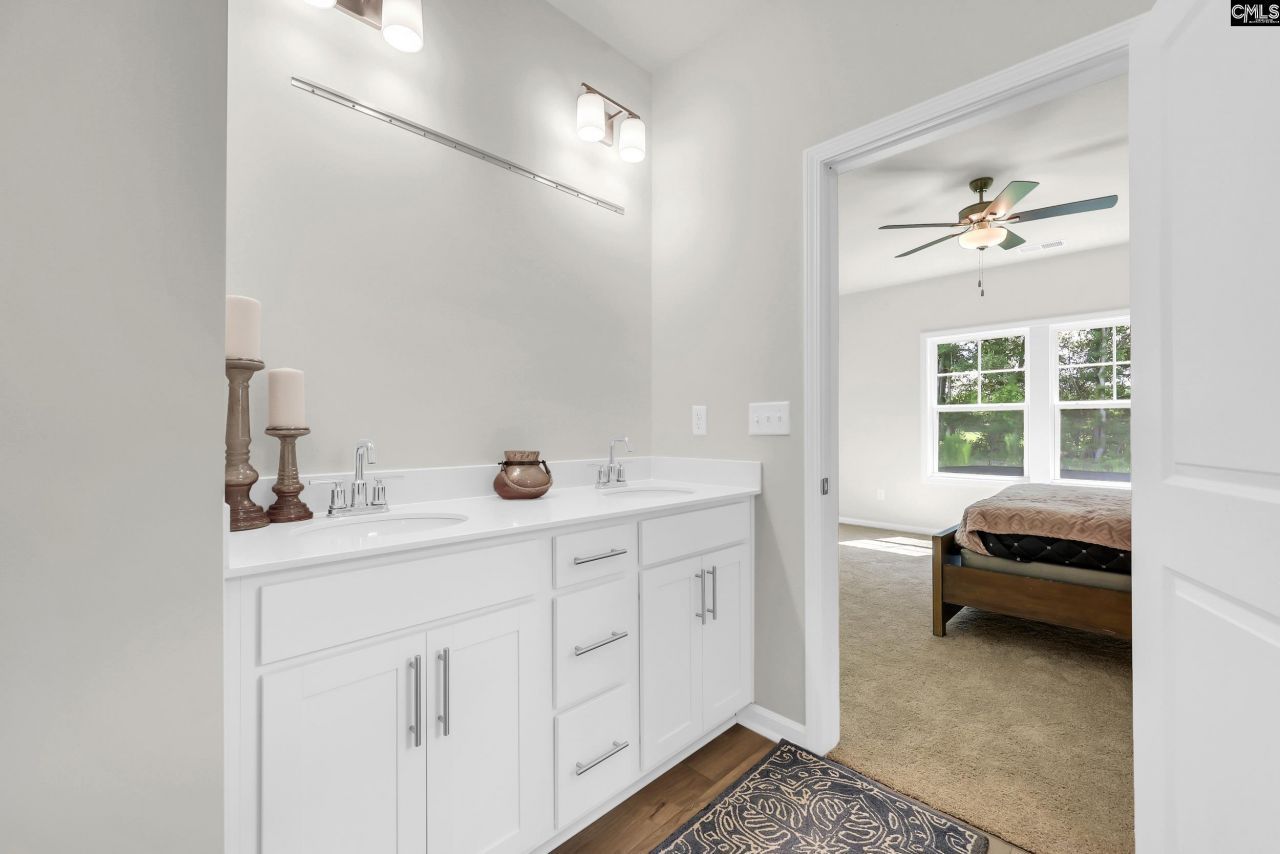 2173 Allan Crest Road  Photo 14