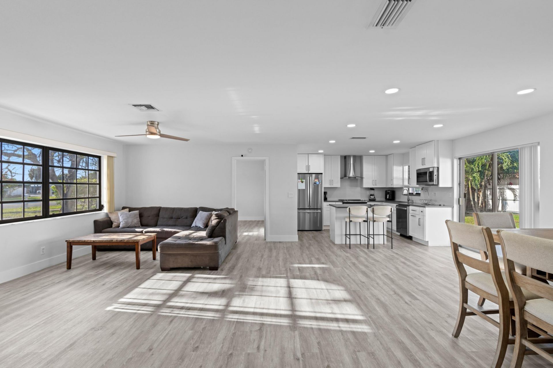 1713 Roy Drive, West Palm Beach, FL 33415 Photo