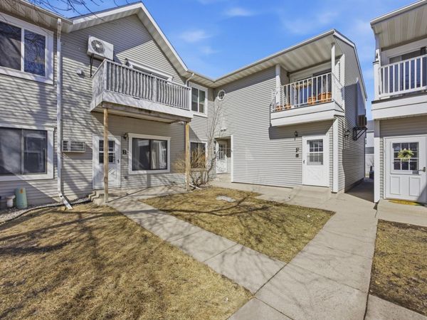 3317 15th Avenue S, Unit B, Fargo, ND 58103