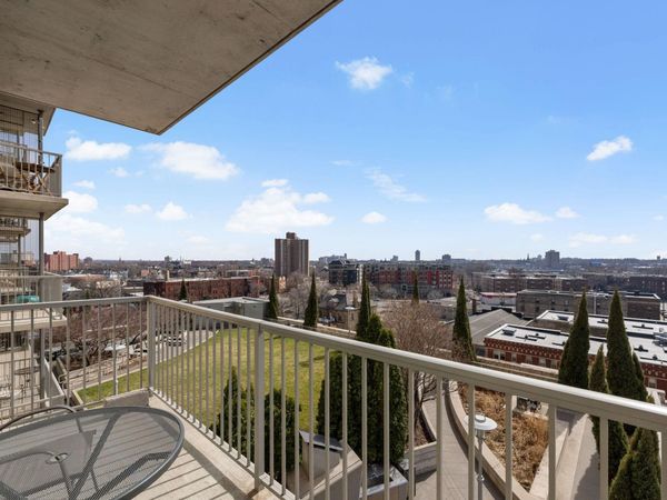 929 Portland Avenue, Unit 811, Minneapolis, MN 55404