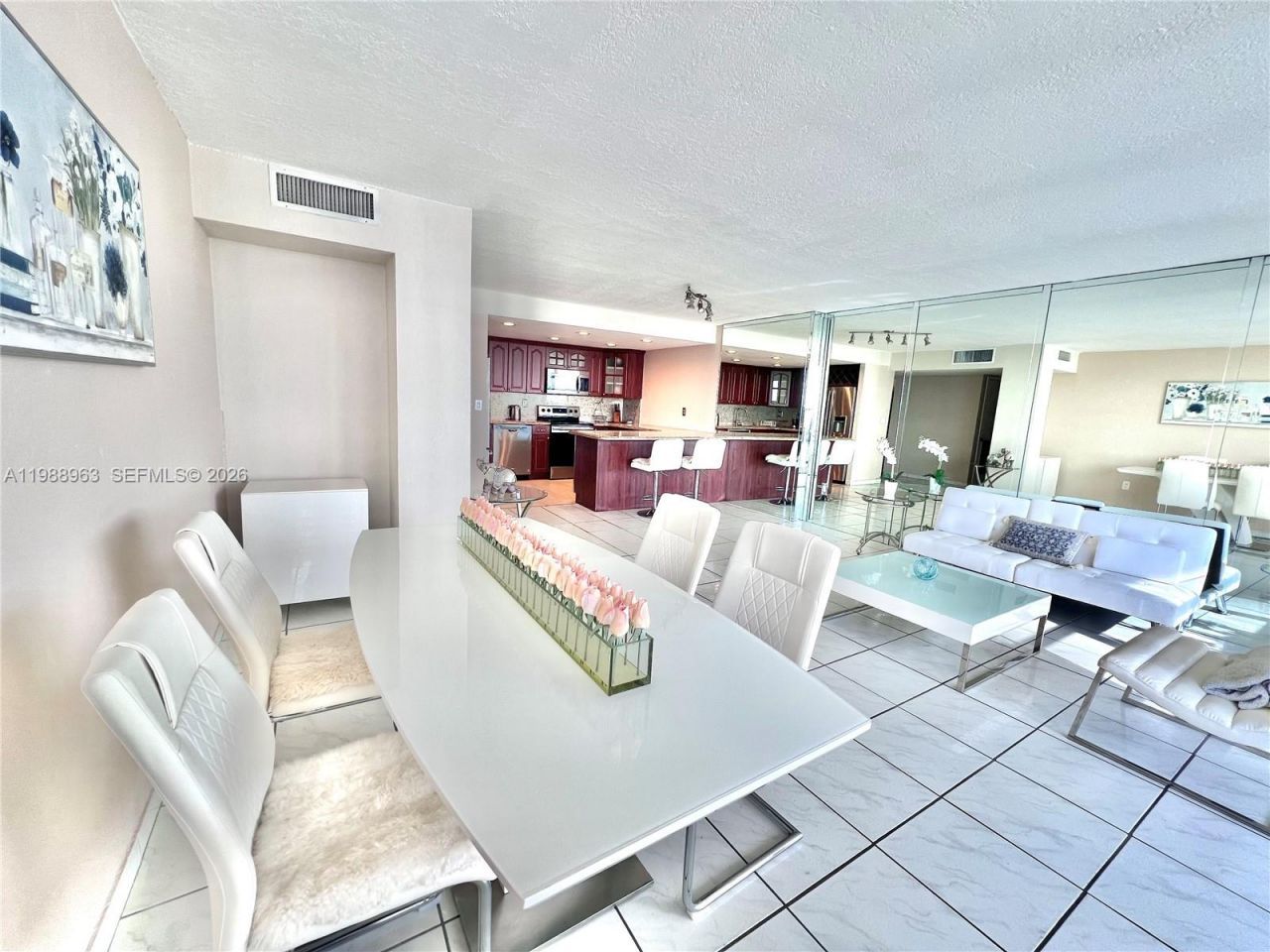 600 NE 36th St, Unit 1502, Miami, FL 33137 Photo