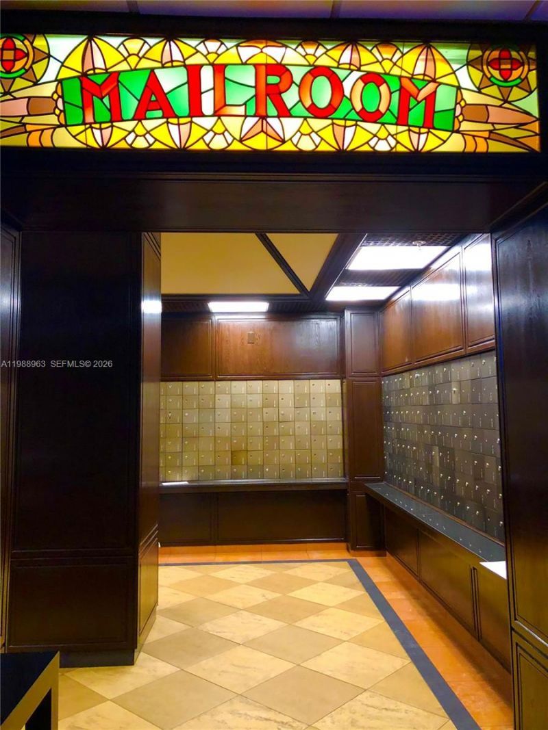 600 NE 36th St, Unit 1502, Miami, FL 33137 Photo