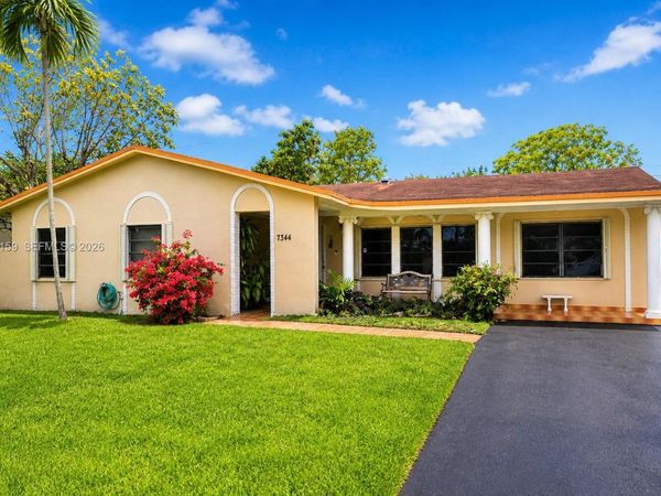 7344 SW 135th Ct, Miami, FL 33183