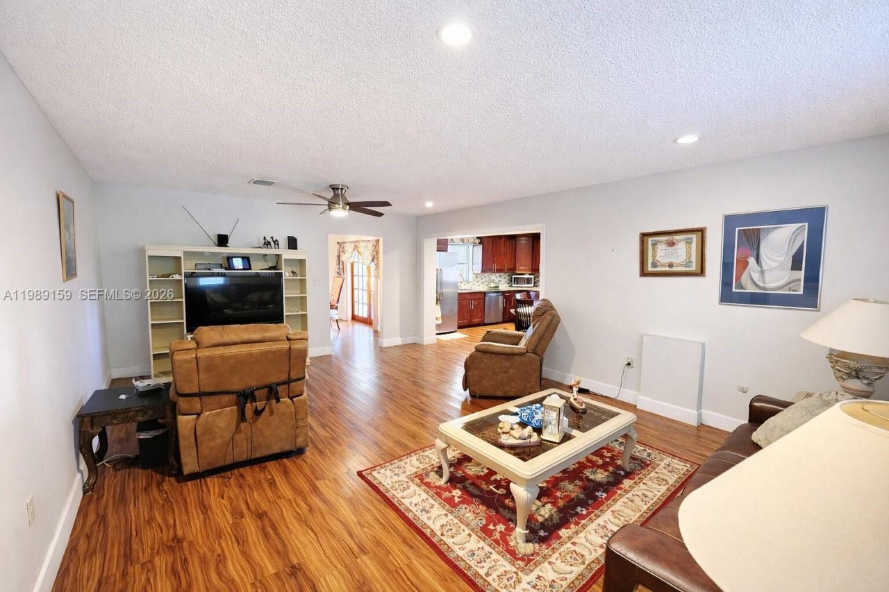 7344 SW 135th Ct, Miami, FL 33183 Photo